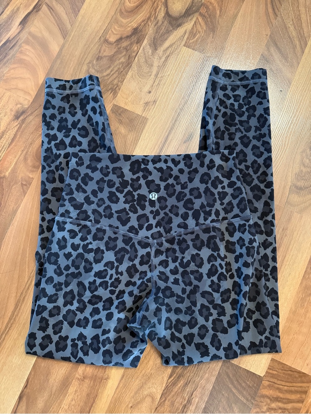 Lululemon Align Leopard Black Multi Leggings High-Rise size 6 25”